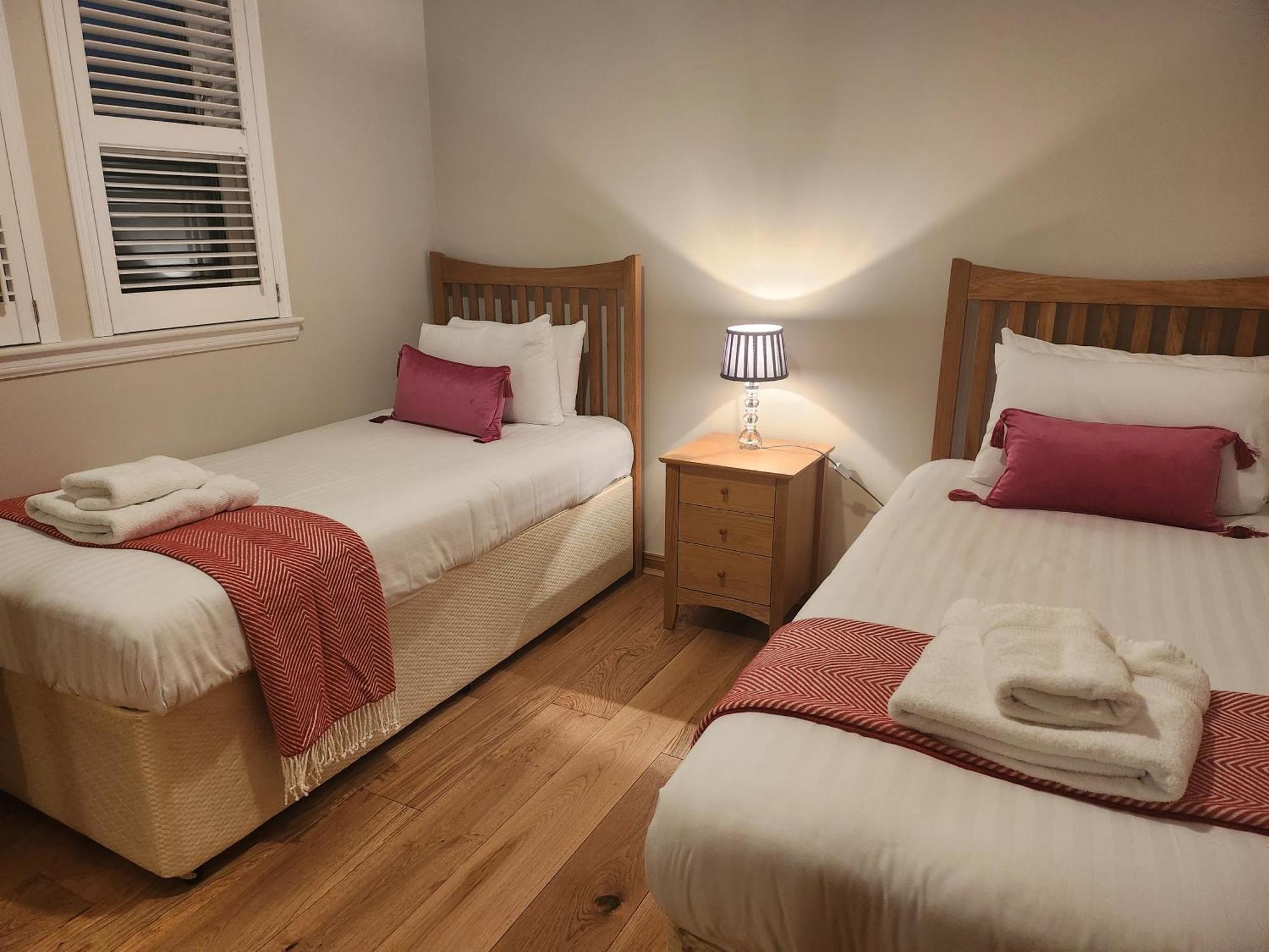 Auchendennan Farm Self Catering Cottages Balloch Ngoại thất bức ảnh