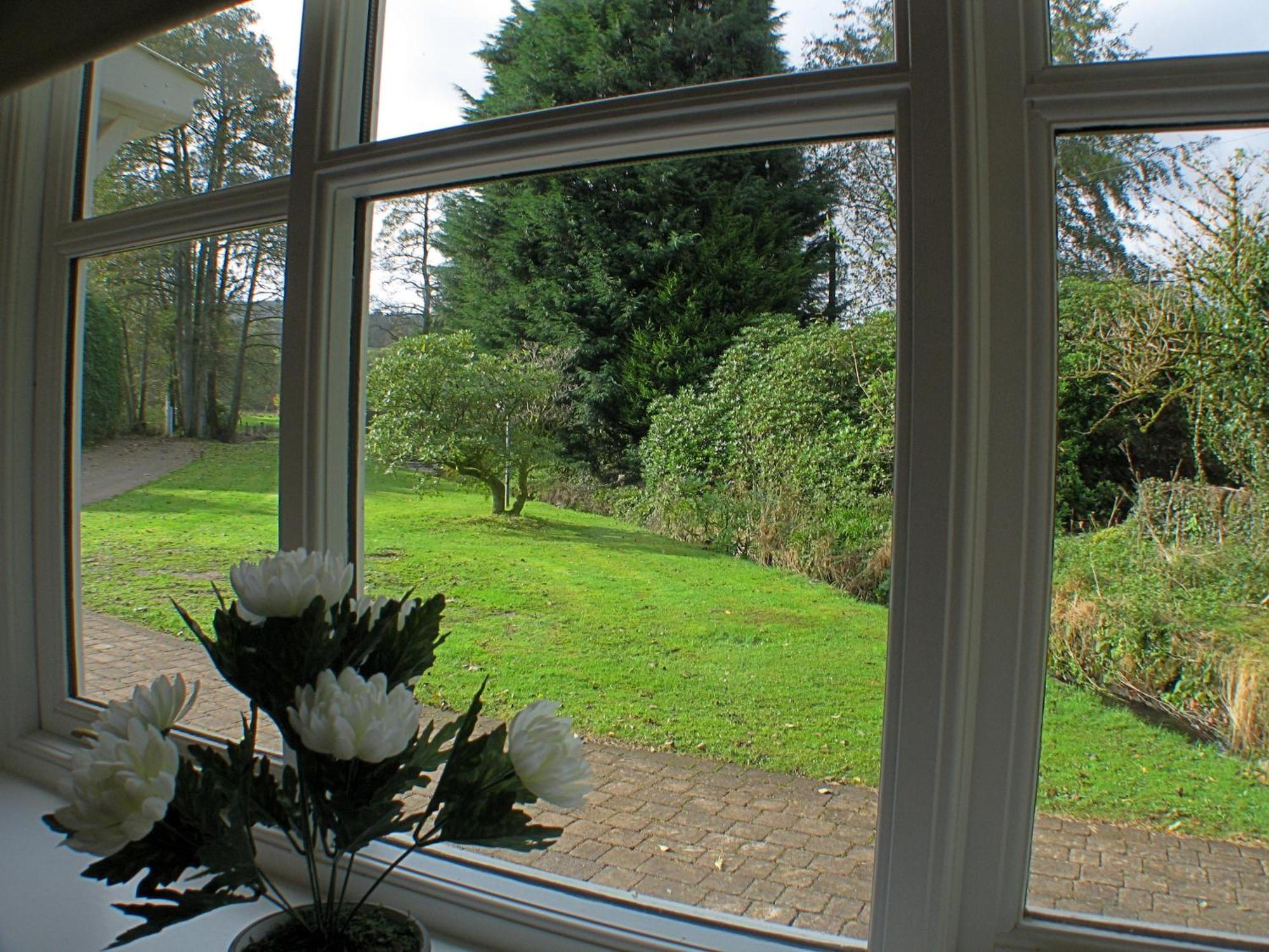 Auchendennan Farm Self Catering Cottages Balloch Phòng bức ảnh