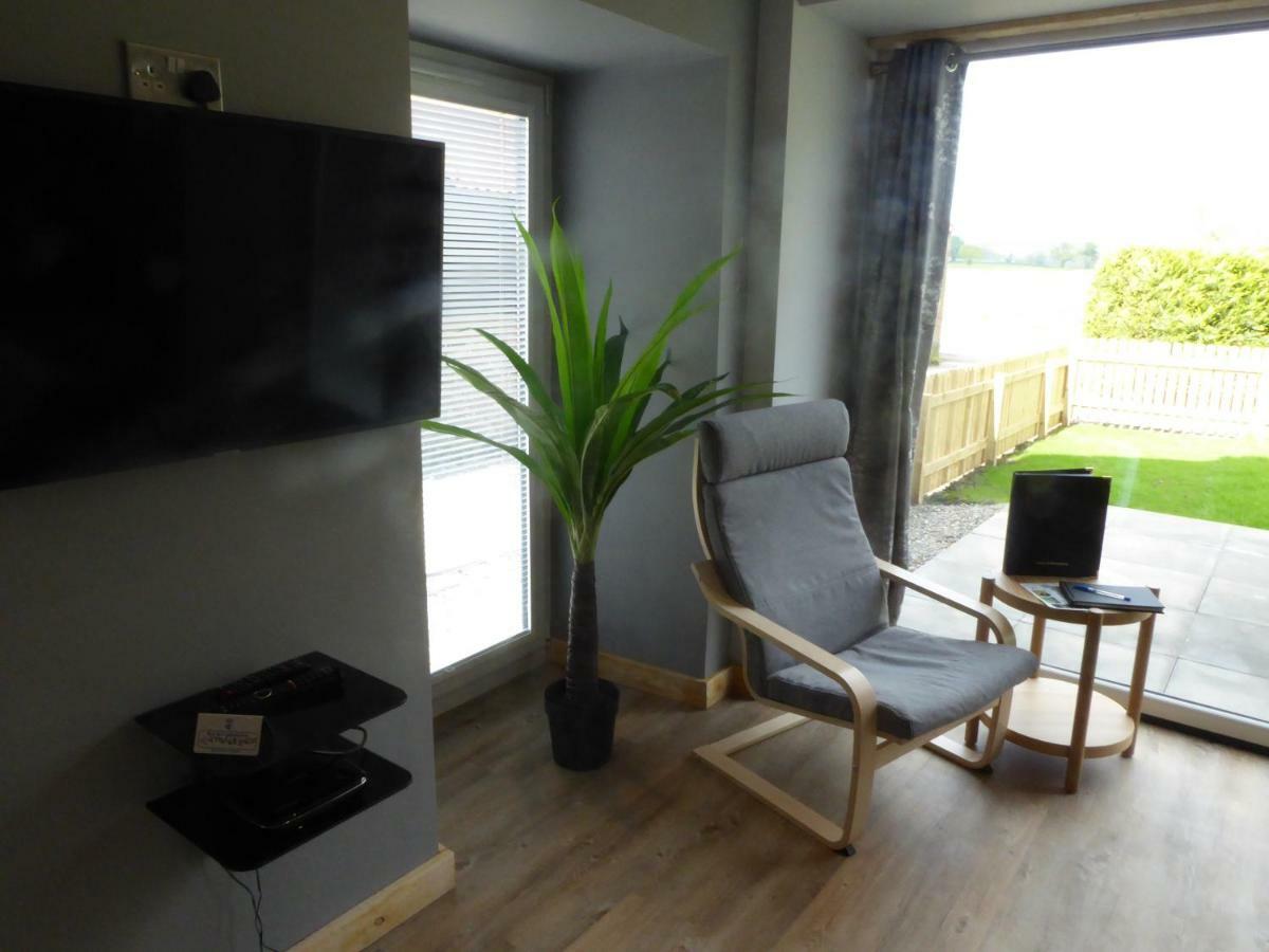 Auchendennan Farm Self Catering Cottages Balloch Ngoại thất bức ảnh